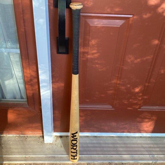 Worth 34 inch Powerstroke Official Softball Bat Wooden Model 100SB USA - Picture 1 of 9